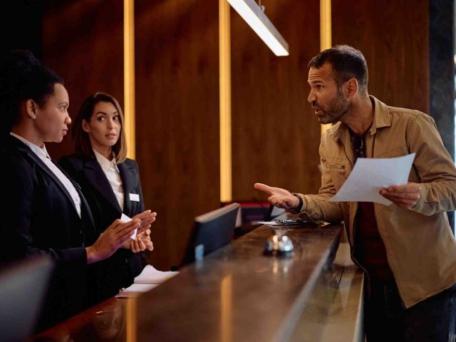 assicurazione per annullamento dell'hotel